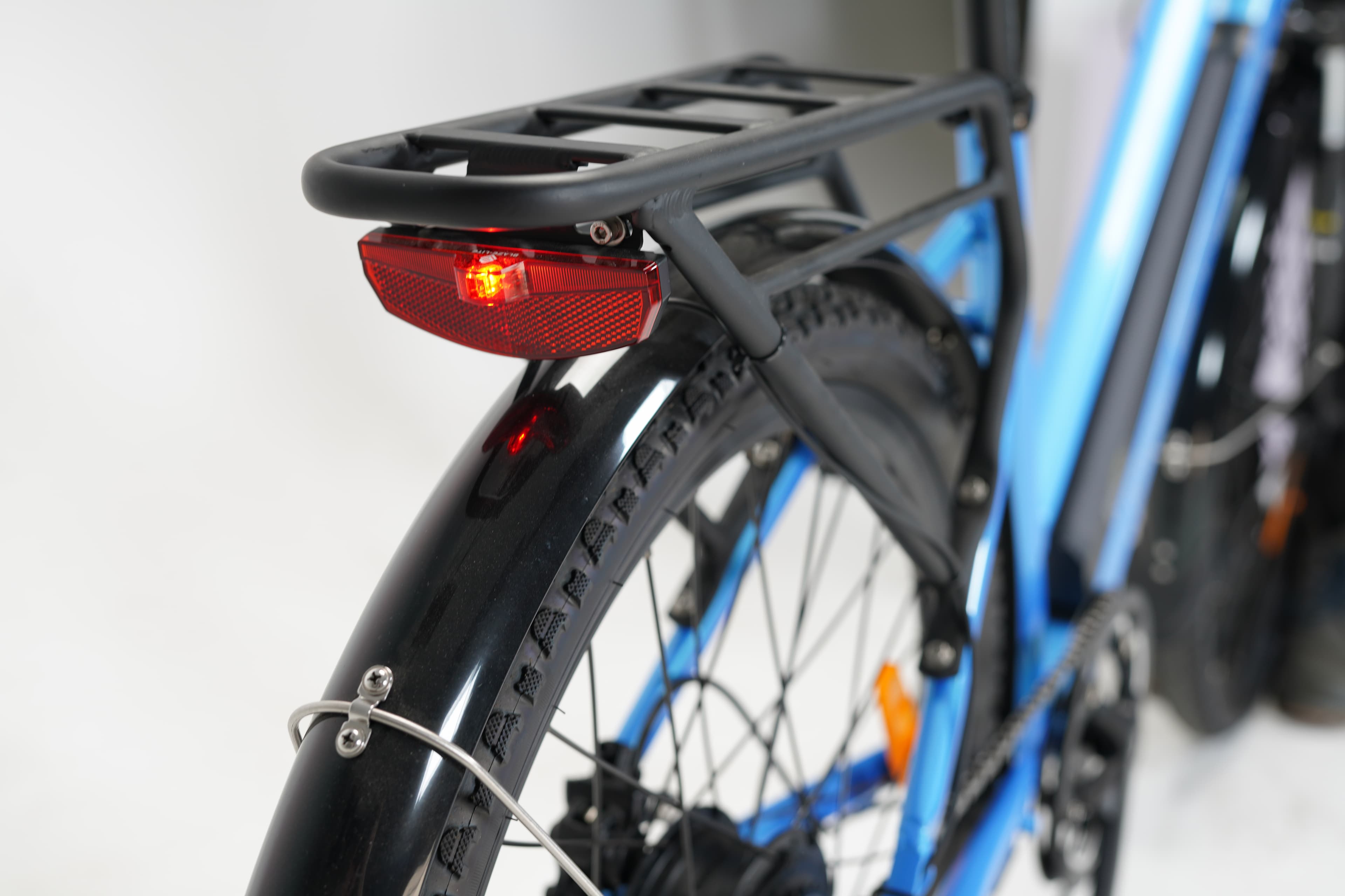 emu light