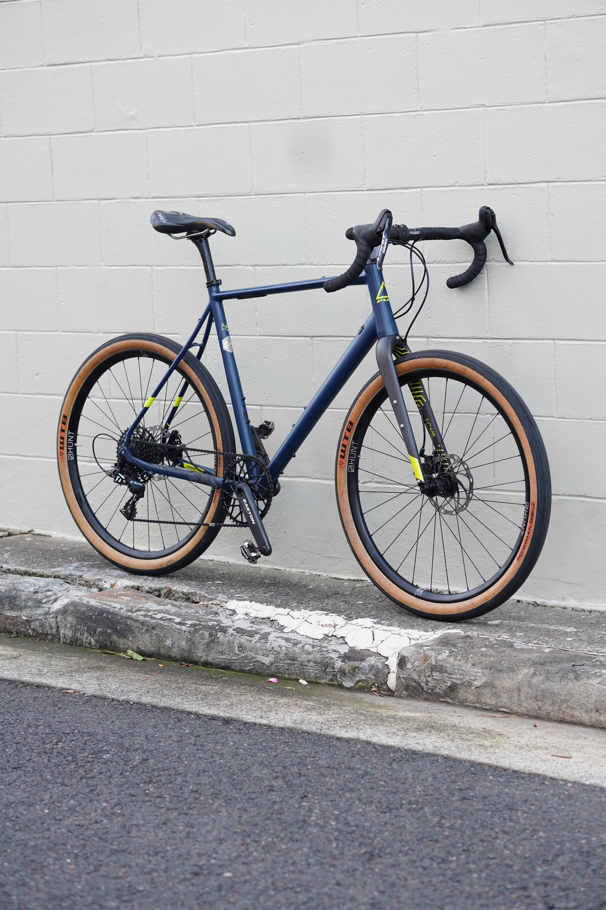 Fuji Jari Gravel Bike (L)