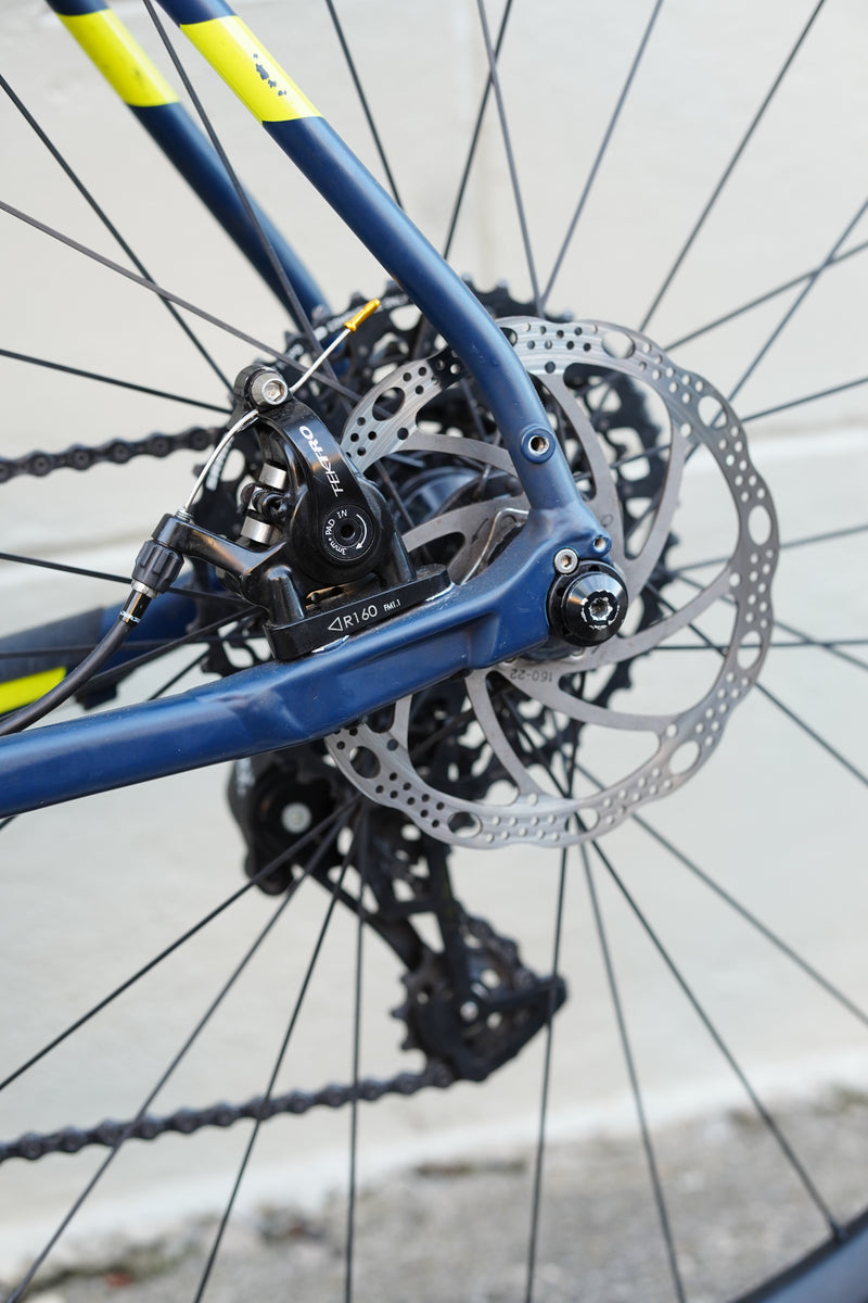 Fuji Jari Gravel Bike (L)